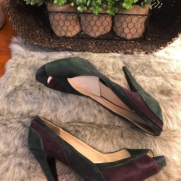 Rare Nine West Green, Purple & Blue Suede Pump - Picture 3 of 5